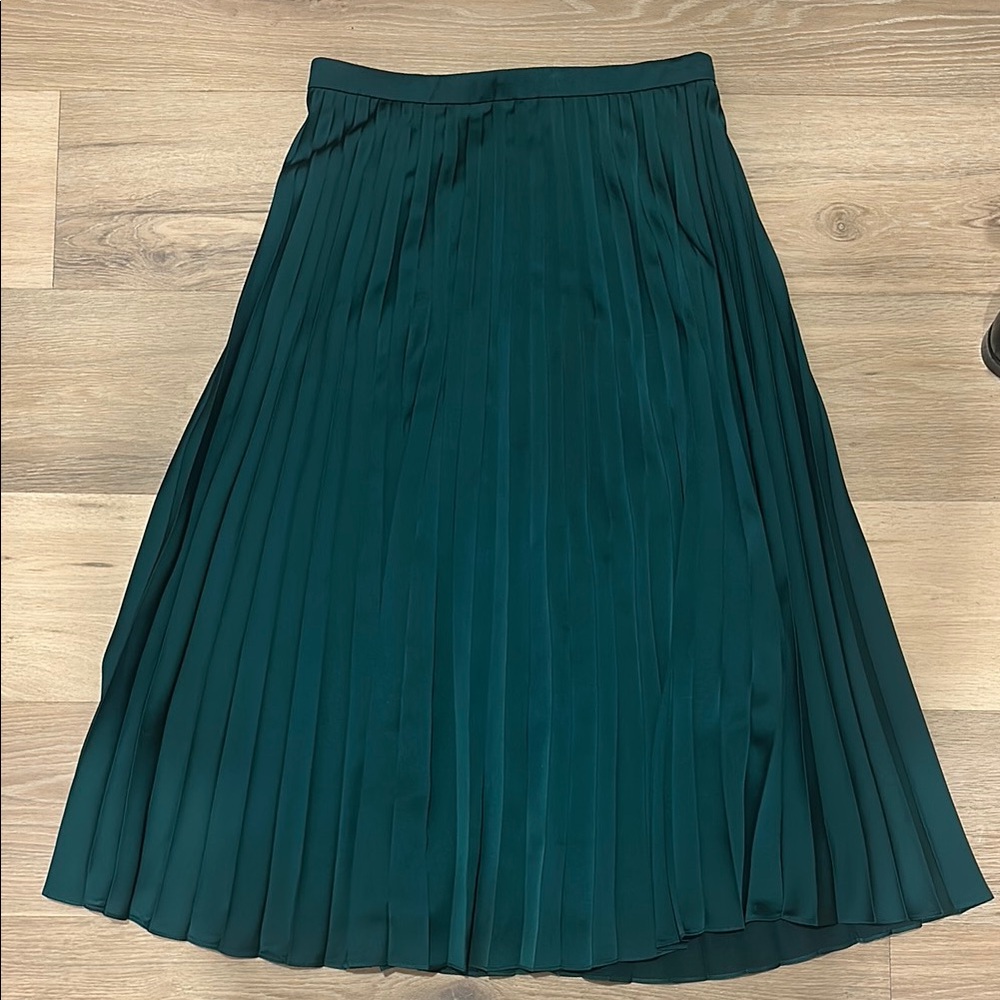 J. Crew Satin Feel Green Pleated Skirt